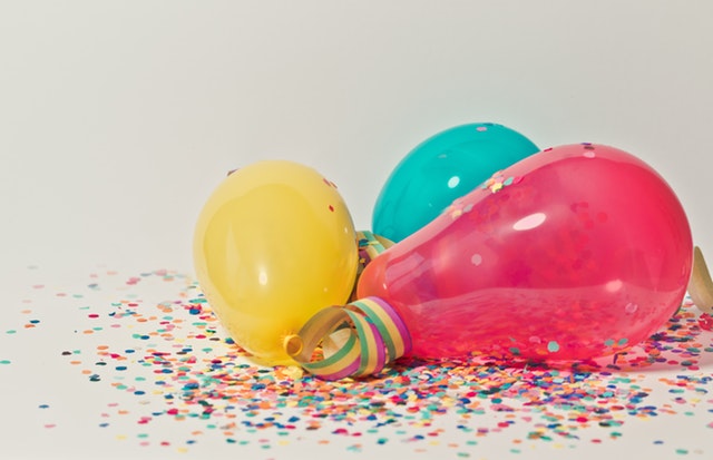 akcesoria do wykonywania dekoracji z balonów