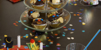 Przyjęcie urodzinowe dla dziecka w domu – radzimy, jakie przekąski możesz przygotować specjalnie dla dzieci