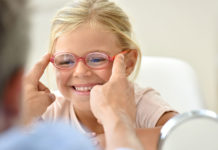 Nie zwlekaj z leczeniem narastającej wady wzroku u dziecka