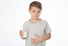 Nietolerancja laktozy – przyczyny, objawy i leczenie