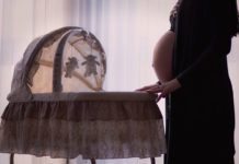 Wygodne komplety do wózka dziecięcego – co warto kupić?