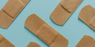 Jak założyć opatrunek