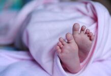 Jak kąpać noworodka żeby nie Zamoczyć pępka?