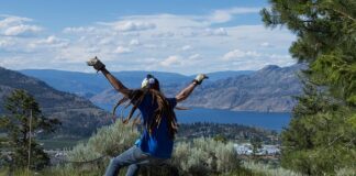 Co jest lepsze longboard czy deskorolka?