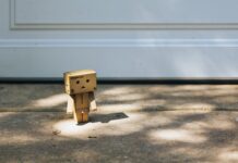 Ile kosztuje robot EMYS? Ile kosztuje robot EMYS?