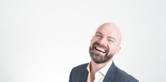 Jak powinno się nosić noworodka?