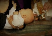 Czy z dzieckiem nie ochrzczonym można iść do kościoła?